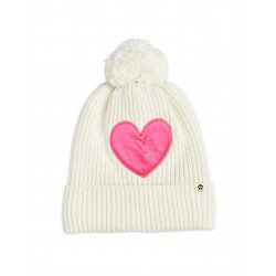 Hearts knitted pompom hat