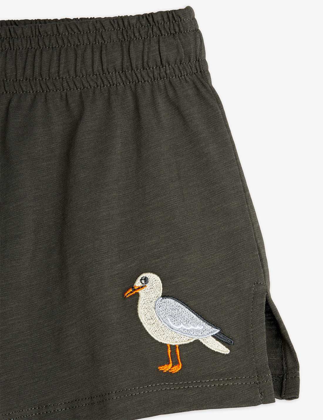 Seagull emb shorts